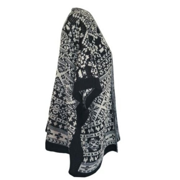 Skies are Blue Knit kimono Cardigan Small/Medium Black White Aztec SouthWestern - Picture 2 of 7